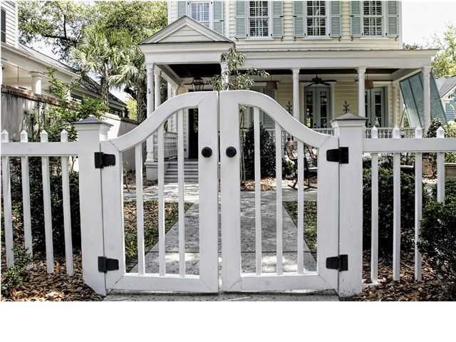 186 Ionsborough St, Mount Pleasant, SC 29464