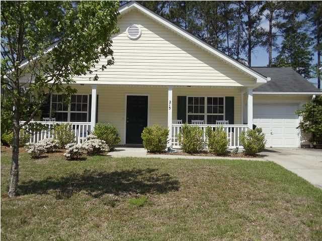 213 Trickle Dr, Summerville, SC 29483