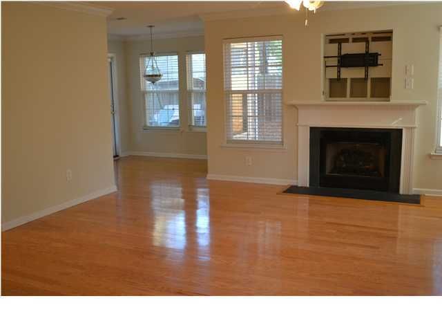 1028 Jamsie Cove Dr, Charleston, SC 29412