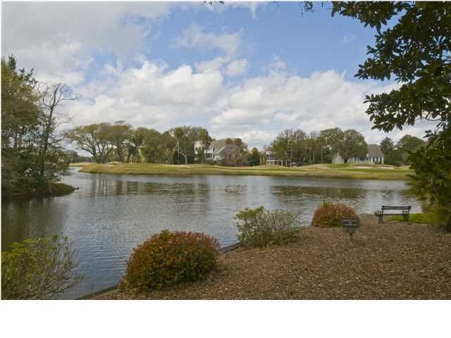 16 Lake Village Dr, Isle Of Palms, SC 29451