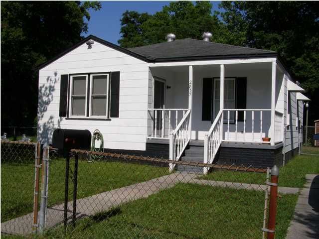 2857 Alabama Dr, North Charleston, SC 29405
