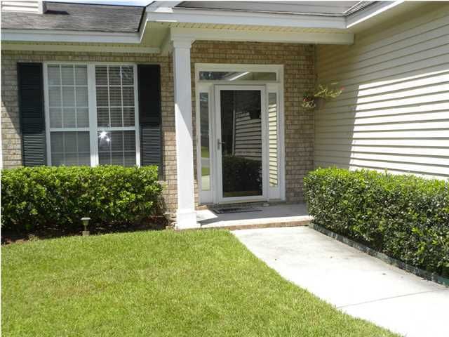 1209 Songbird Ct, Hanahan, SC 29410