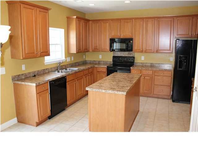 559 Pleasant Side Dr, Moncks Corner, SC 29461