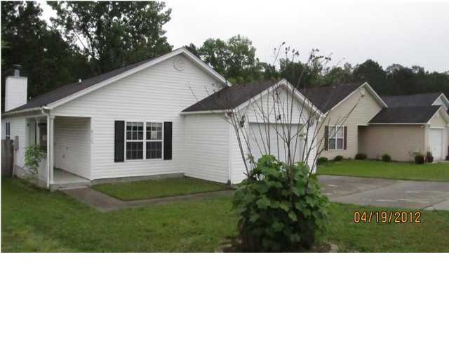 8130 Honeysuckle Lake Dr, North Charleston, SC 29420