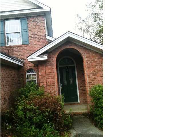 1325 Lark Ln, Hanahan, SC 29410