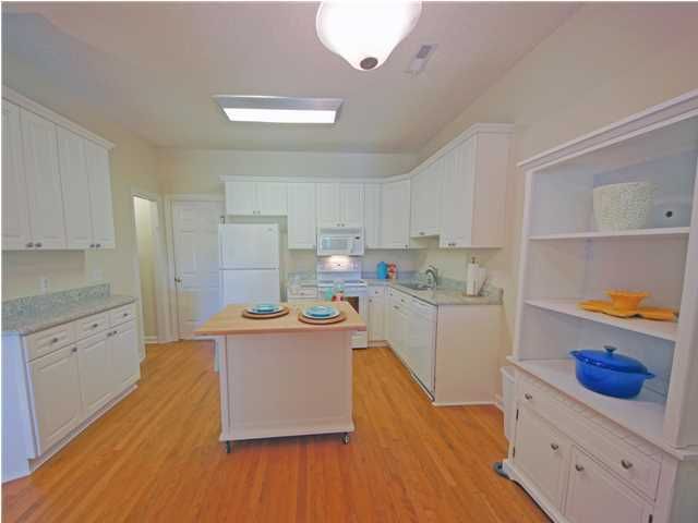 836 Harbor Place Dr, James Island, SC 29412