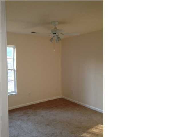 239 Trickle Dr, Summerville, SC 29483