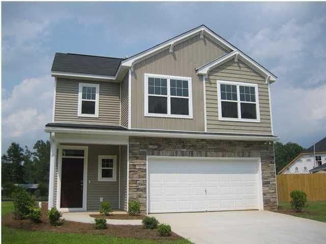 329 Drayton Place Dr, Moncks Corner, SC 29483