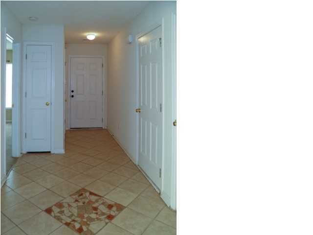 1156 Deerberry Rd, Hanahan, SC 29410