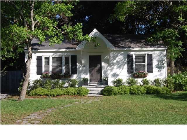 686 Adluh St, Mount Pleasant, SC 29464