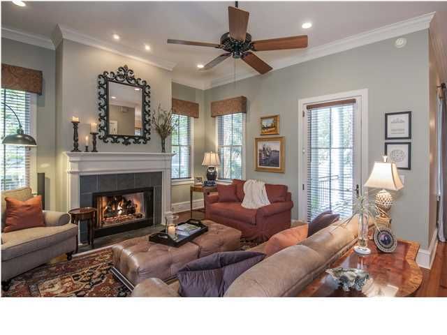 52 Eastlake Rd, Mount Pleasant, SC 29464