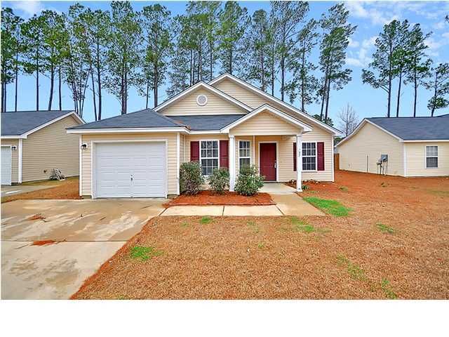 237 Trickle Dr, Summerville, SC 29483