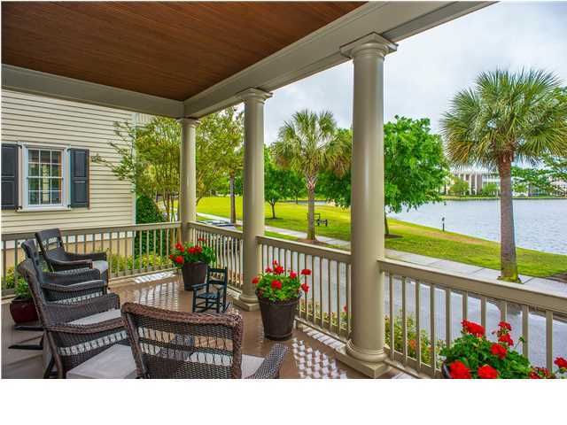 86 W Shipyard Rd, Mount Pleasant, SC 29464