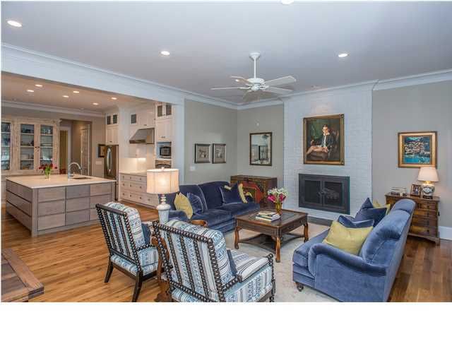 86 W Shipyard Rd, Mount Pleasant, SC 29464