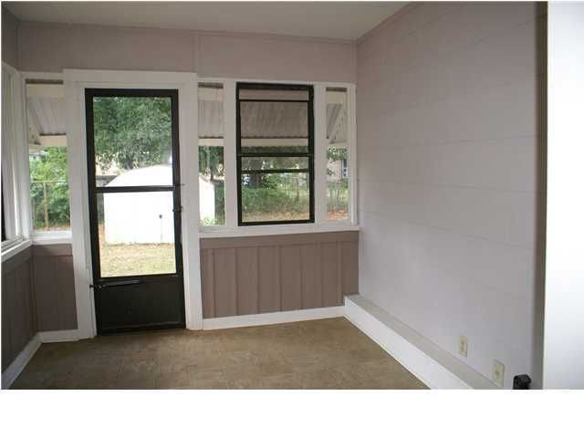 2327 Aintree Ave, North Charleston, SC 29405