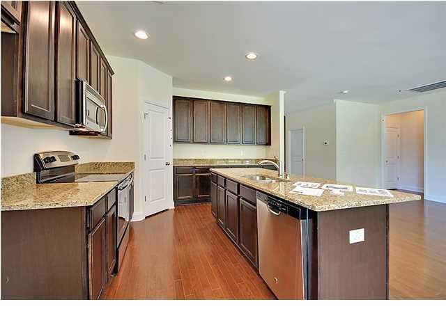 104 Evelyn Joy Dr, Summerville, SC 29483