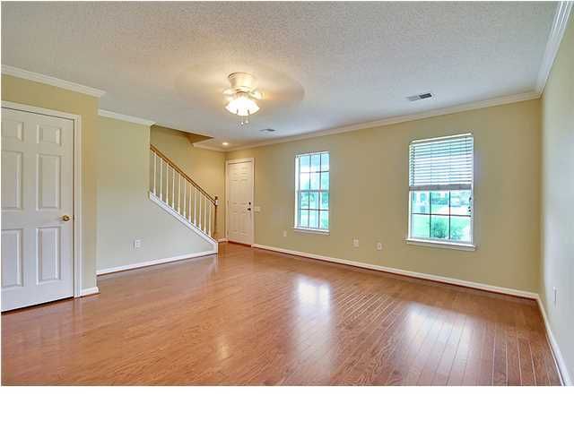 3272 Queensgate Way, Mount Pleasant, SC 29466