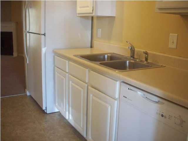 8081 Vermont Rd, Charleston, SC 29418