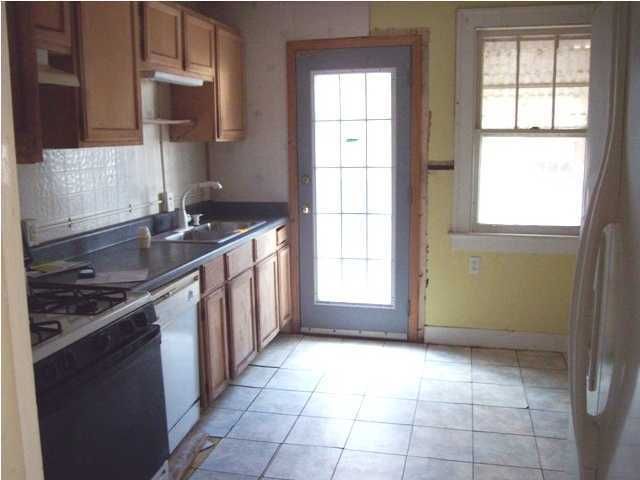 3542 Admiral Dr, Charleston, SC 29405