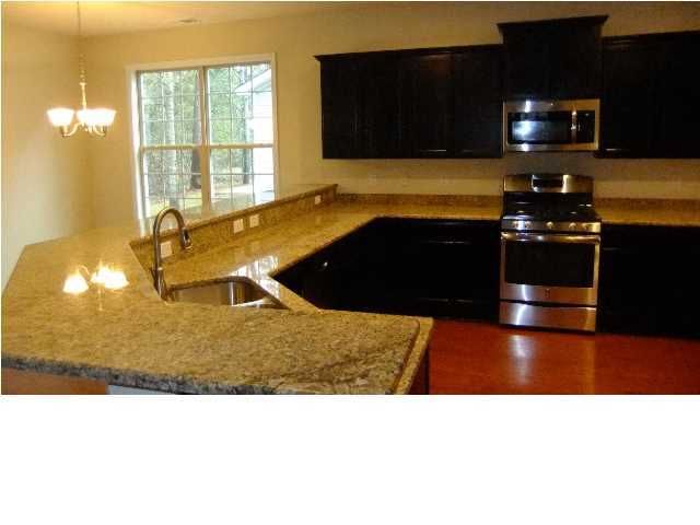 204 Comiskey Park Cir, Summerville, SC 29485