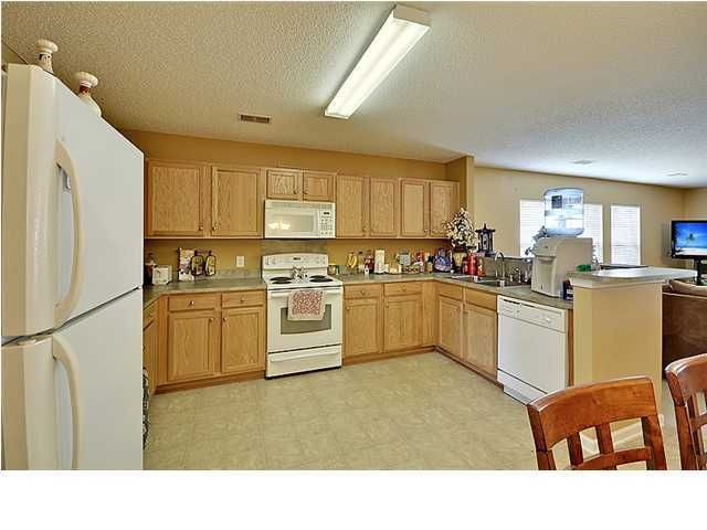 107 Thistle Rd, Goose Creek, SC 29445
