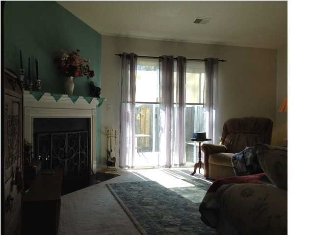 7860 Longshadow Ln, North Charleston, SC 29406