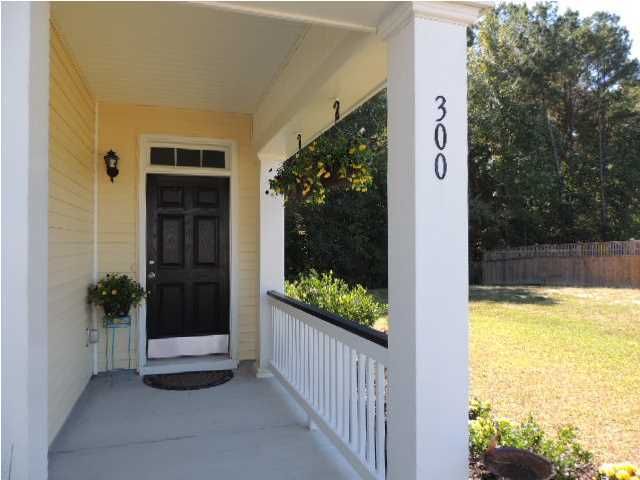 300 Killarney Trl, Moncks Corner, SC 29461