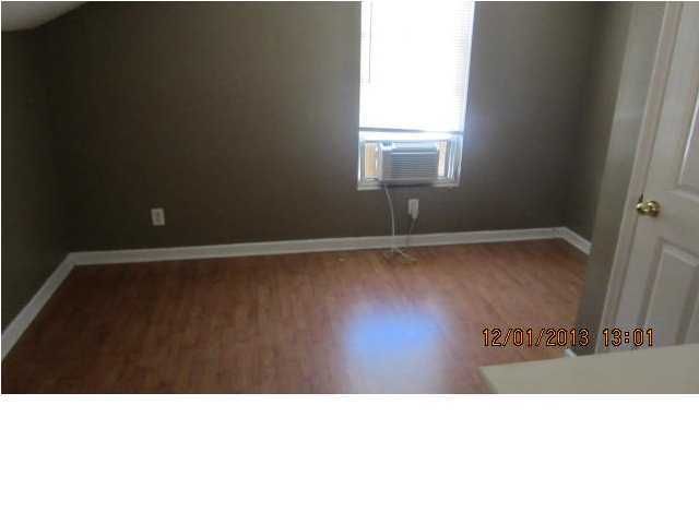 6630 Bent Creek Dr, North Charleston, SC 29420