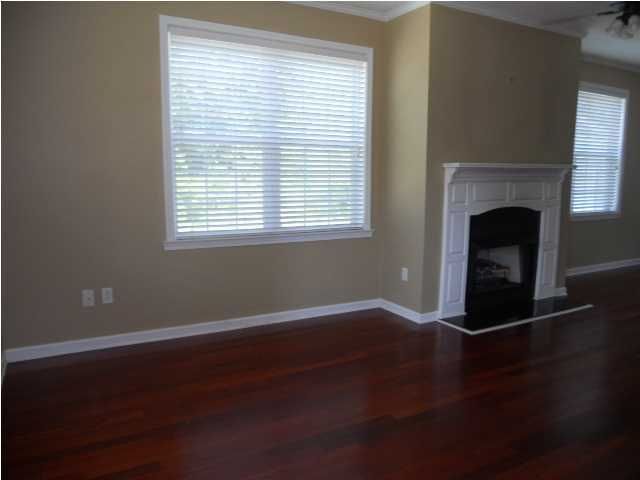 1334 Runnymeade Ln, North Charleston, SC 29406