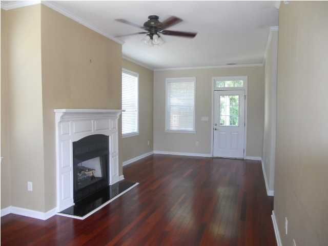 1334 Runnymeade Ln, North Charleston, SC 29406
