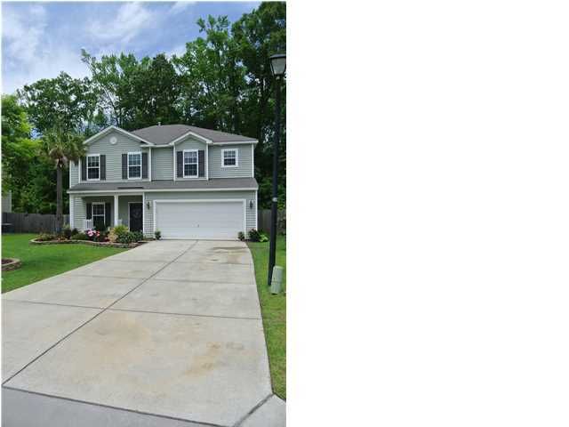 227 Goldfinch Ln, Summerville, SC 29485