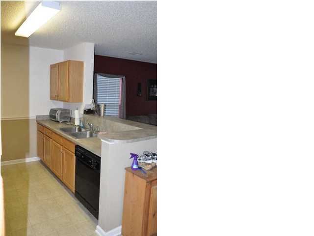 226 Maypop Dr, Goose Creek, SC 29445
