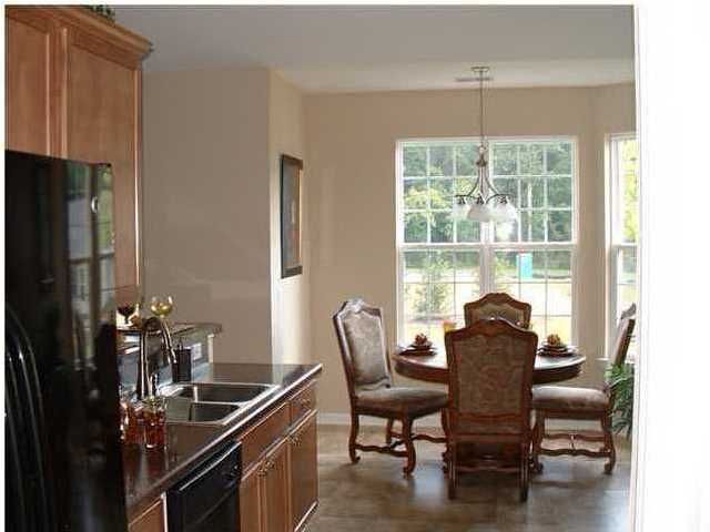7686 Haywood St, North Charleston, SC 29418