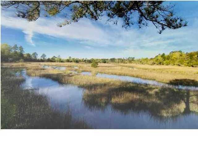 3035 Memorial Dr, Charleston, SC 29414