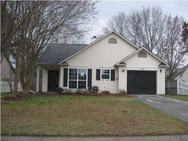4048 Bonaparte Dr, North Charleston, SC 29418