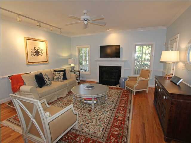 605 Hamlet Square Ln, Mount Pleasant, SC 29464