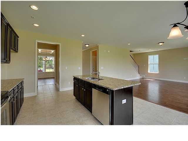 125 Glenspring Dr, Summerville, SC 29483