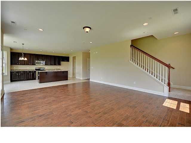125 Glenspring Dr, Summerville, SC 29483