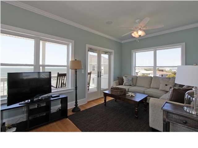 4 Sumter Dr, Folly Beach, SC 29439