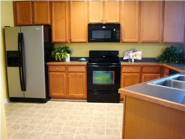 8830 Jenny Lind St, North Charleston, SC 29406