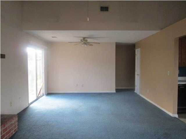 705 Oxford Rd, Ladson, SC 29456