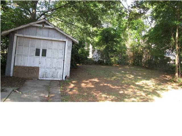 3881 Chestnut St, North Charleston, SC 29405