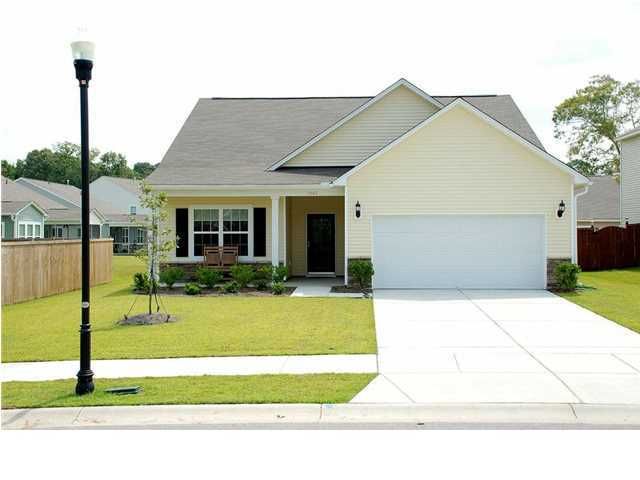 1842 Chickasaw Dr, Charleston, SC 29414