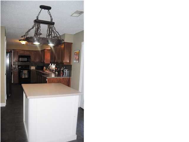 8390 Highland Ridge Ct, North Charleston, SC 29420