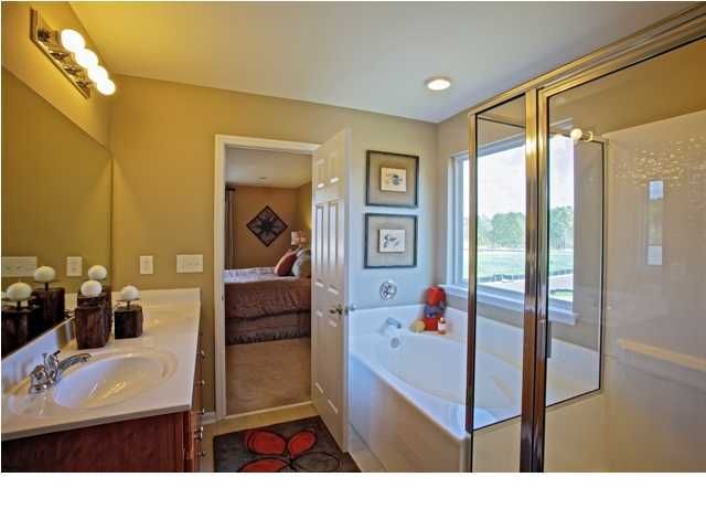 312 Mossy Wood Rd, Summerville, SC 29483