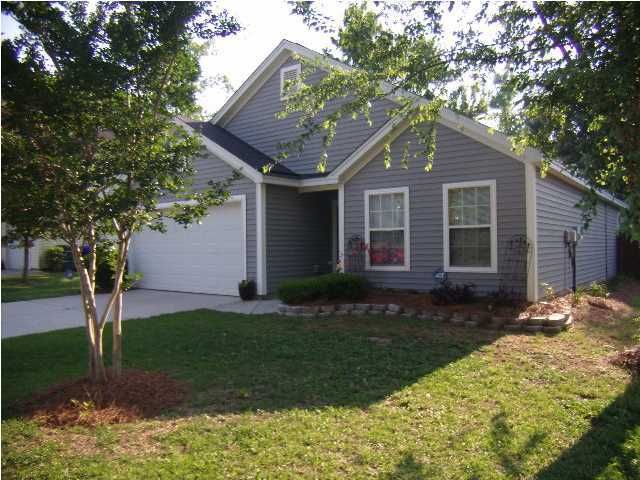 8739 Hayden Glenn Dr, North Charleston, SC 29406