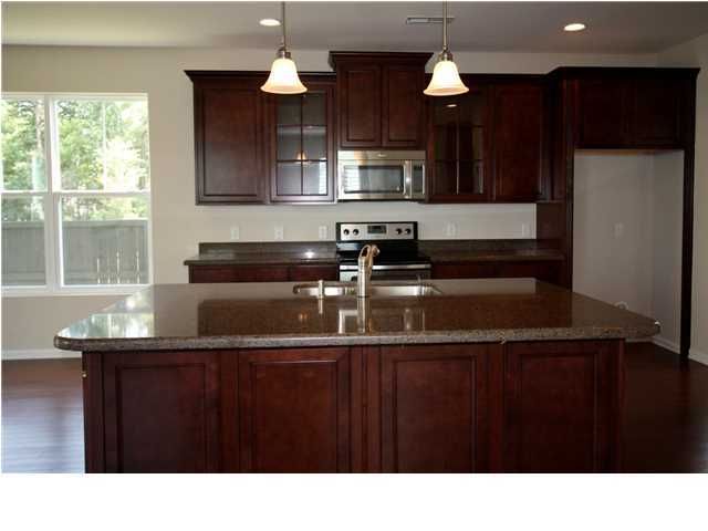 700 Quintan St, Summerville, SC 29483