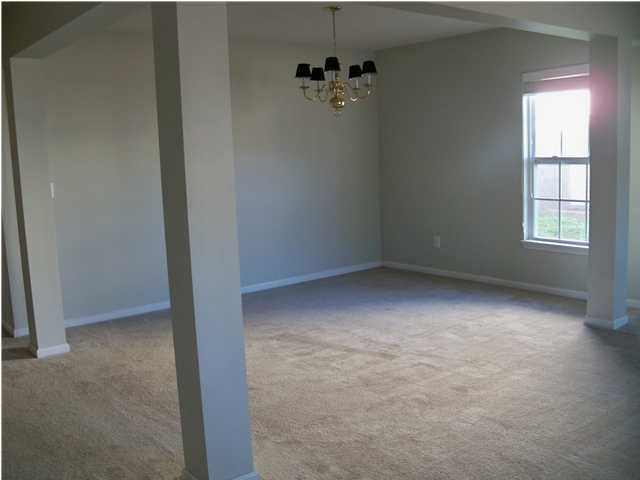 5127 Morrow Ln, Summerville, SC 29485