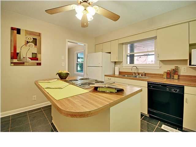 5810 Stewart St, Hanahan, SC 29410