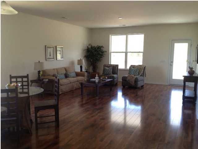 520 Magwood Dr, Summerville, SC 29483